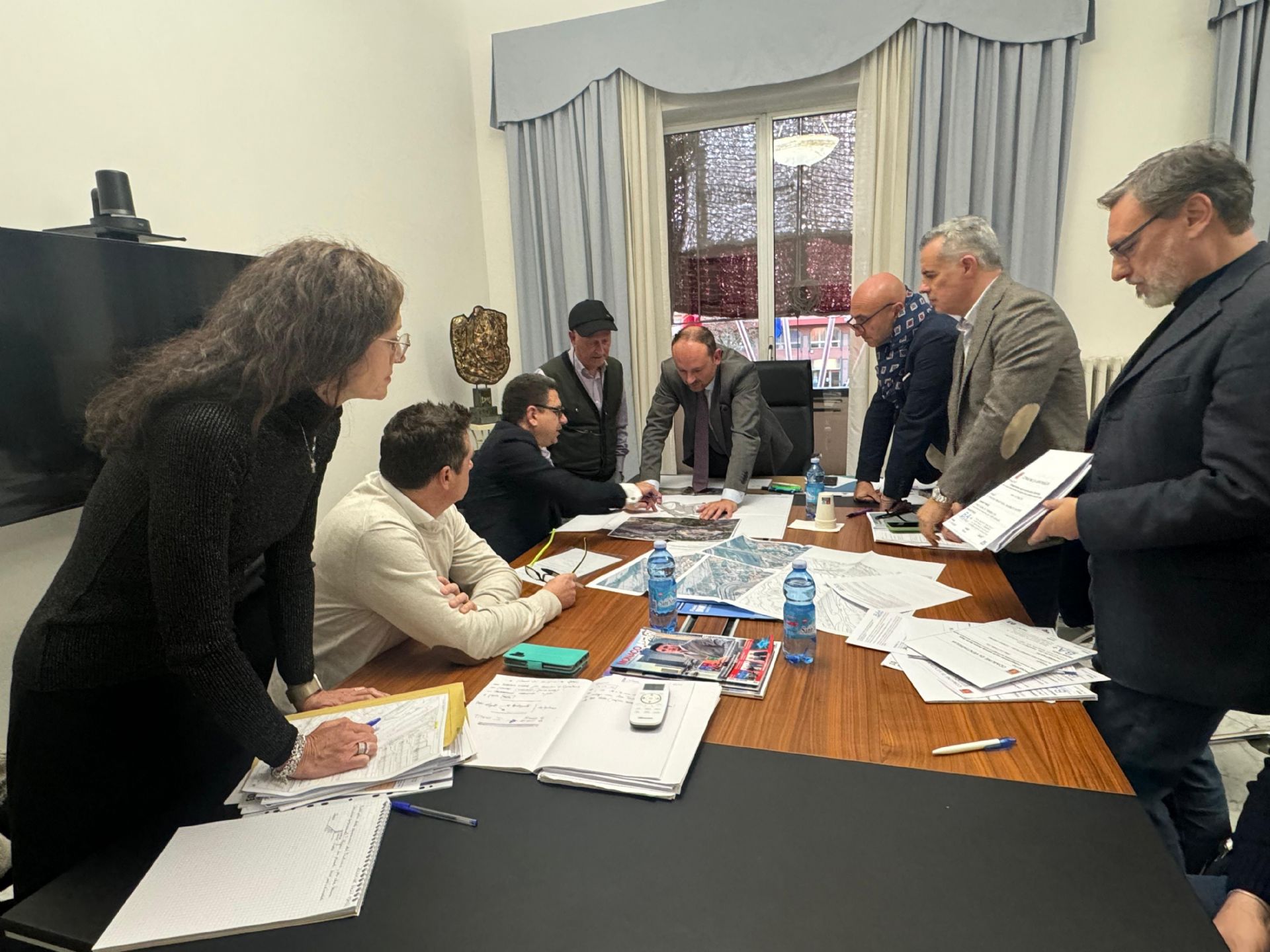 In foto il Sindaco e gli Assessori con i vertici di Concessioni del Tirreno S.p.A.